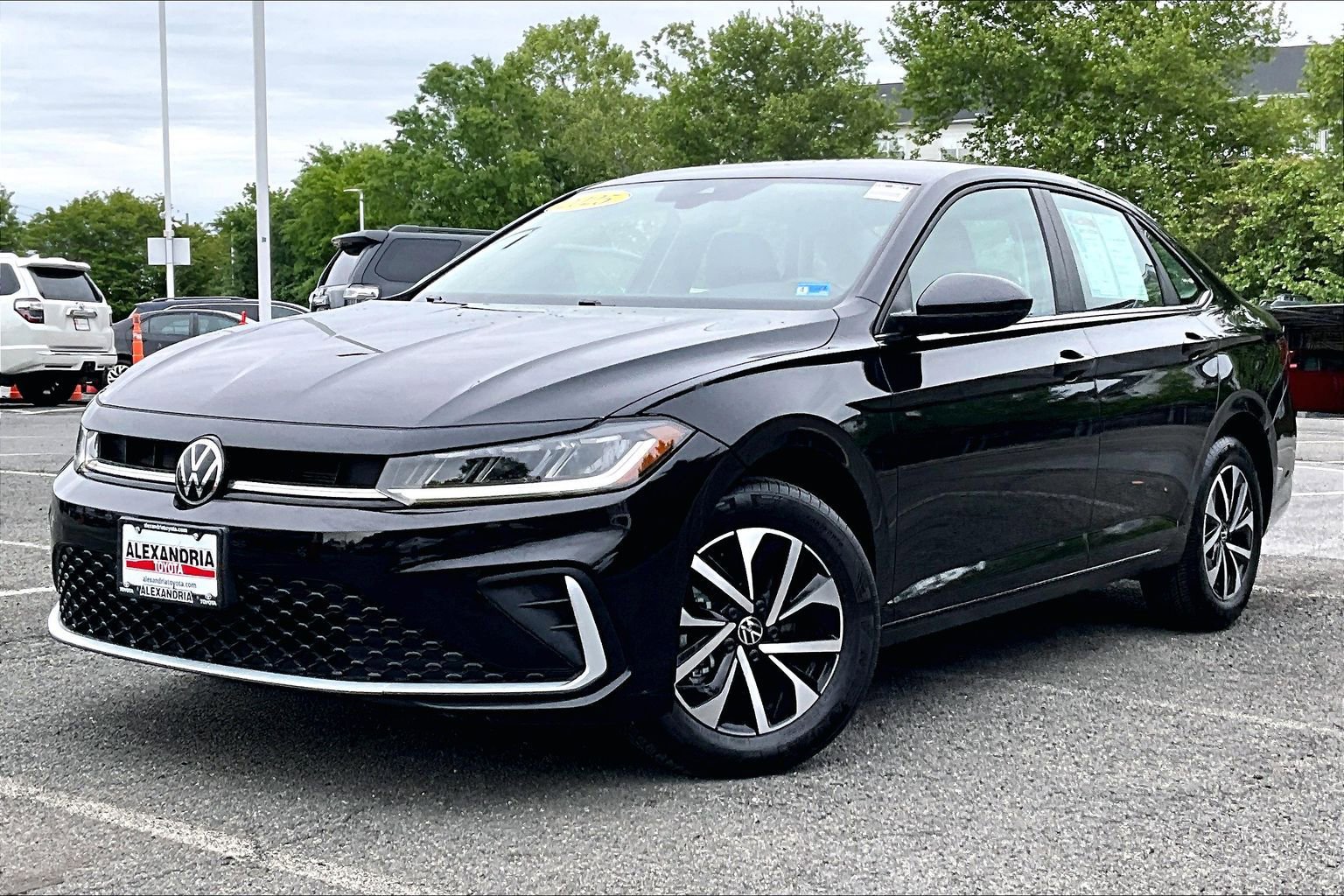 Used 2025 Volkswagen Jetta S FWD image 1