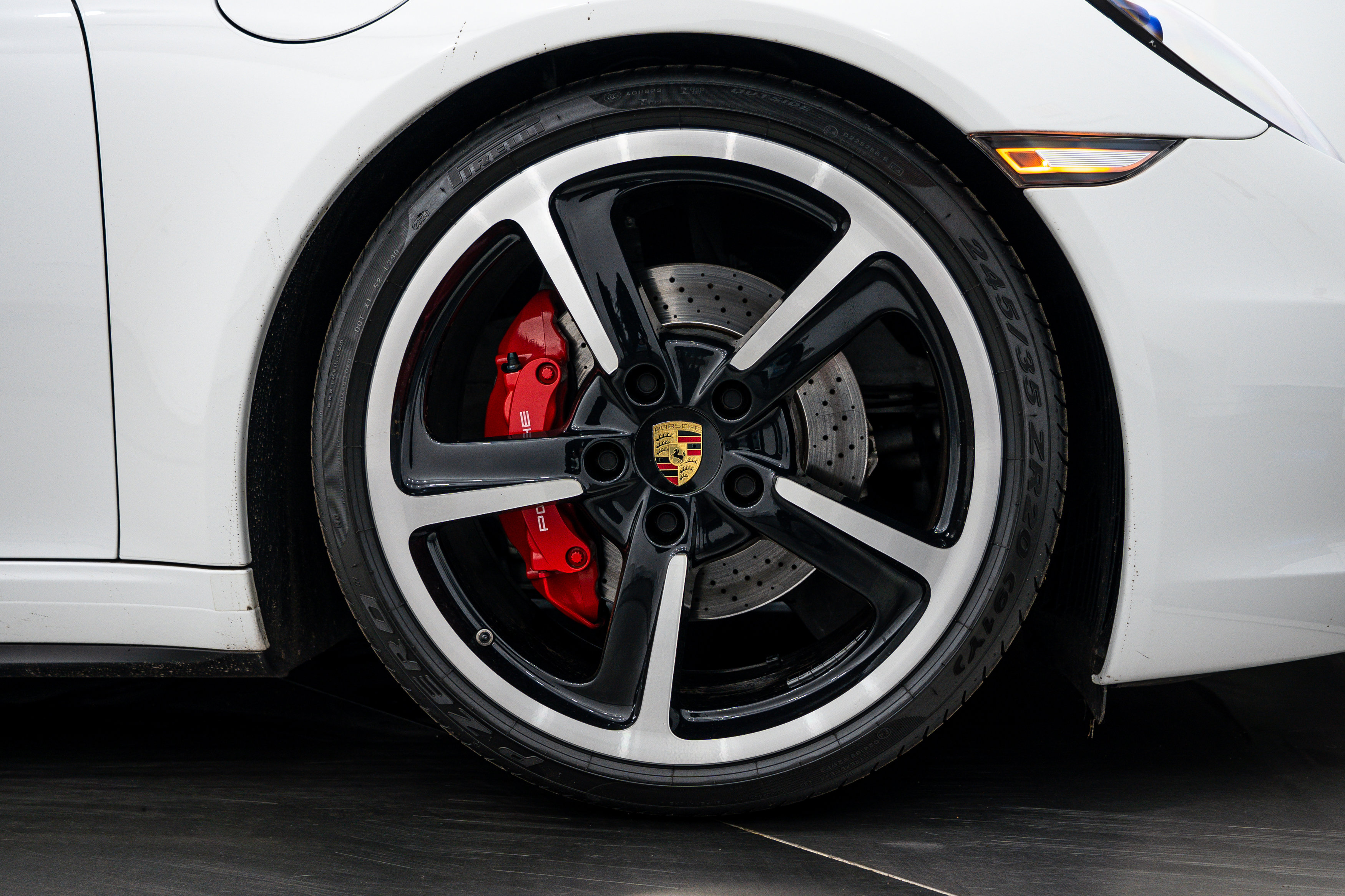 Certified 2014 Porsche 911 Targa 4S image 11
