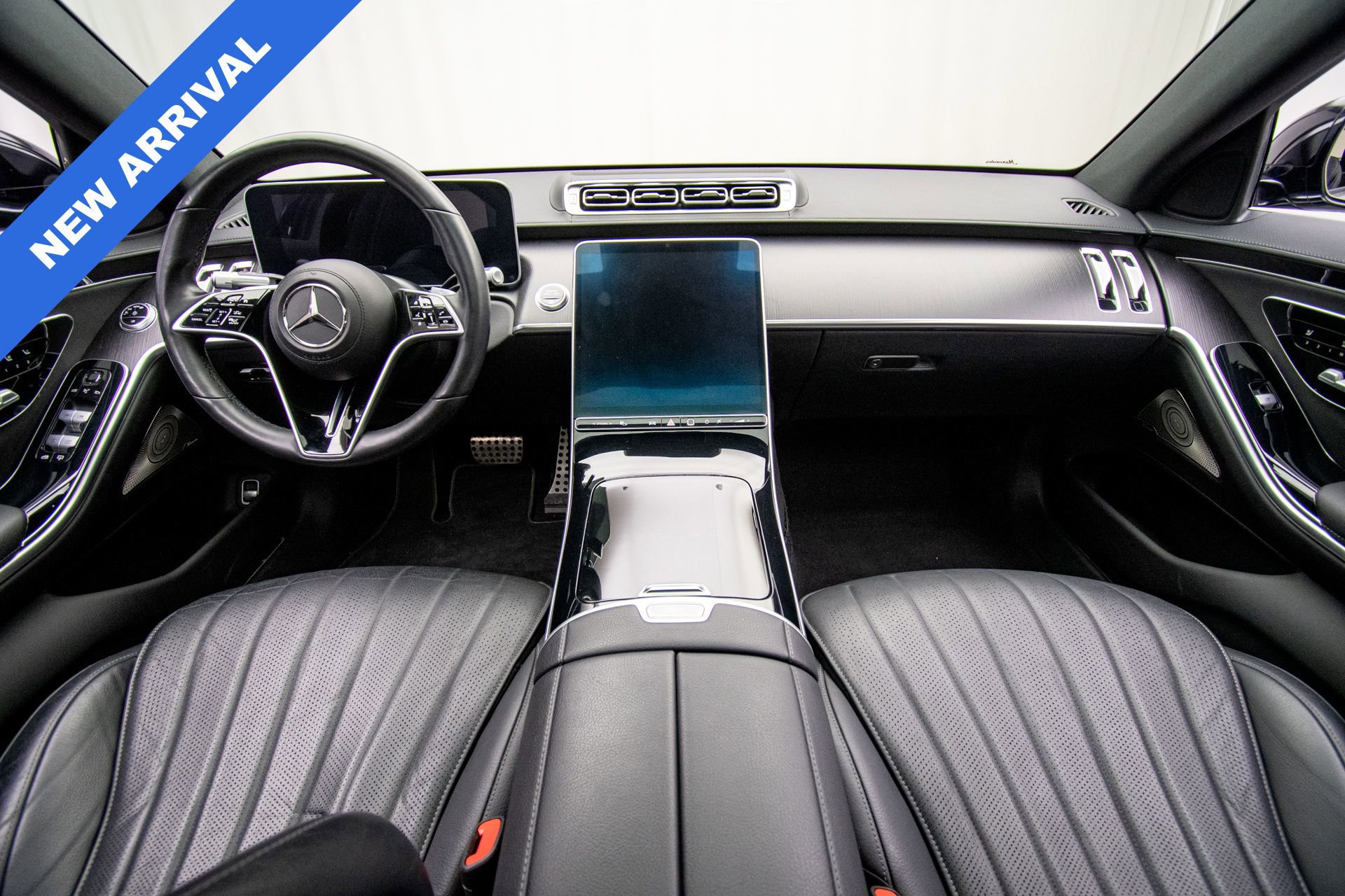 Used 2023 Mercedes-Benz S 500 4MATIC w/ AMG Line image 10
