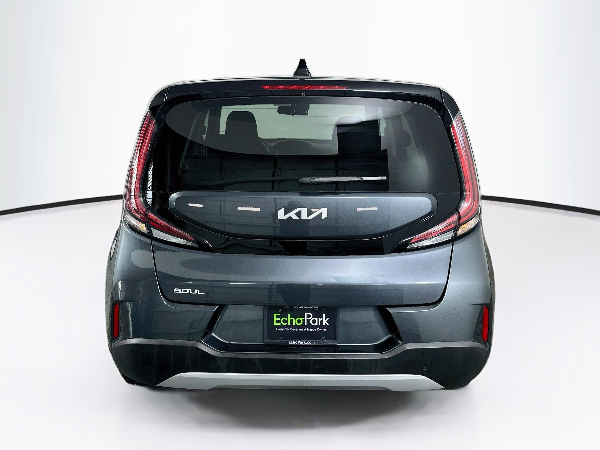 Used 2025 Kia Soul LX w/ LX Technology Package FWD image 7