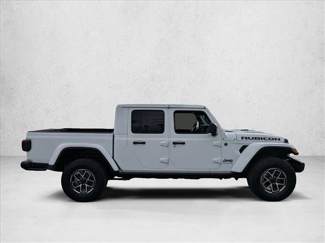 Used 2025 Jeep Gladiator Rubicon AWD/4WD image 5