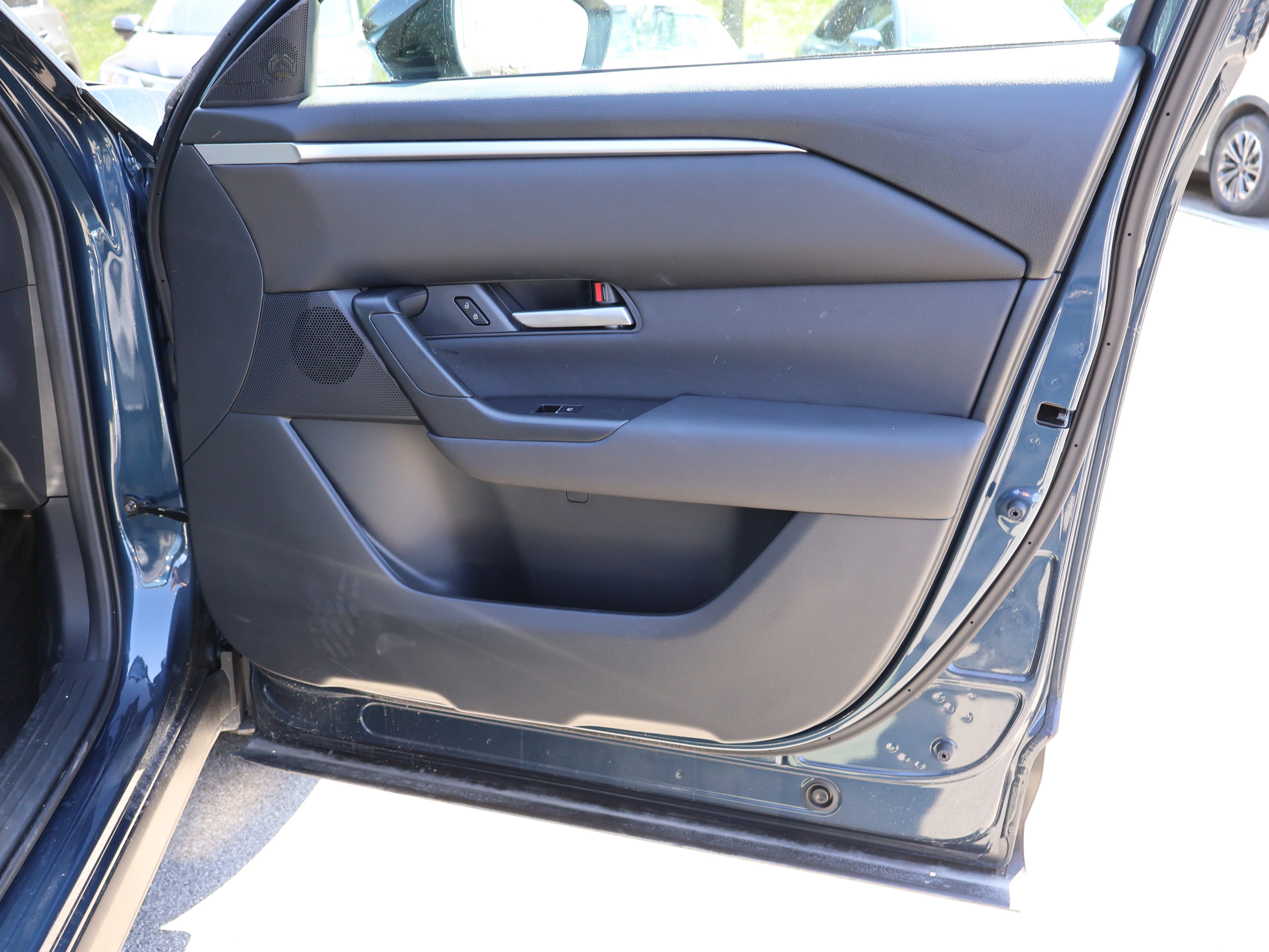 Certified 2025 MAZDA CX-50 AWD 2.5 S w/ Select Package image 9