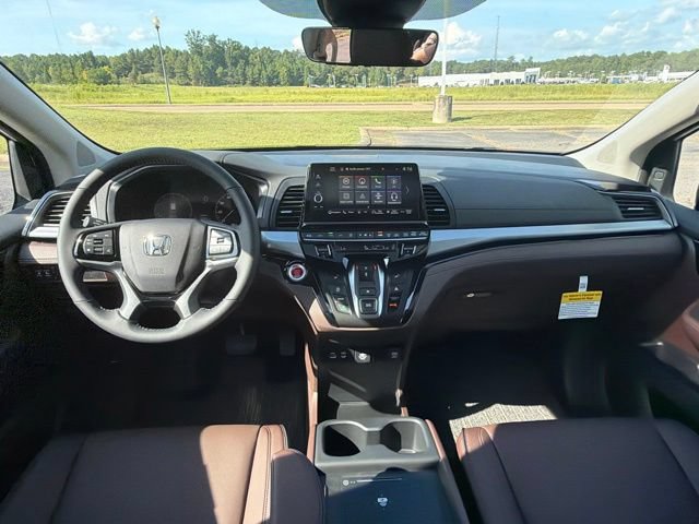 New 2027 Honda Odyssey Touring image 7