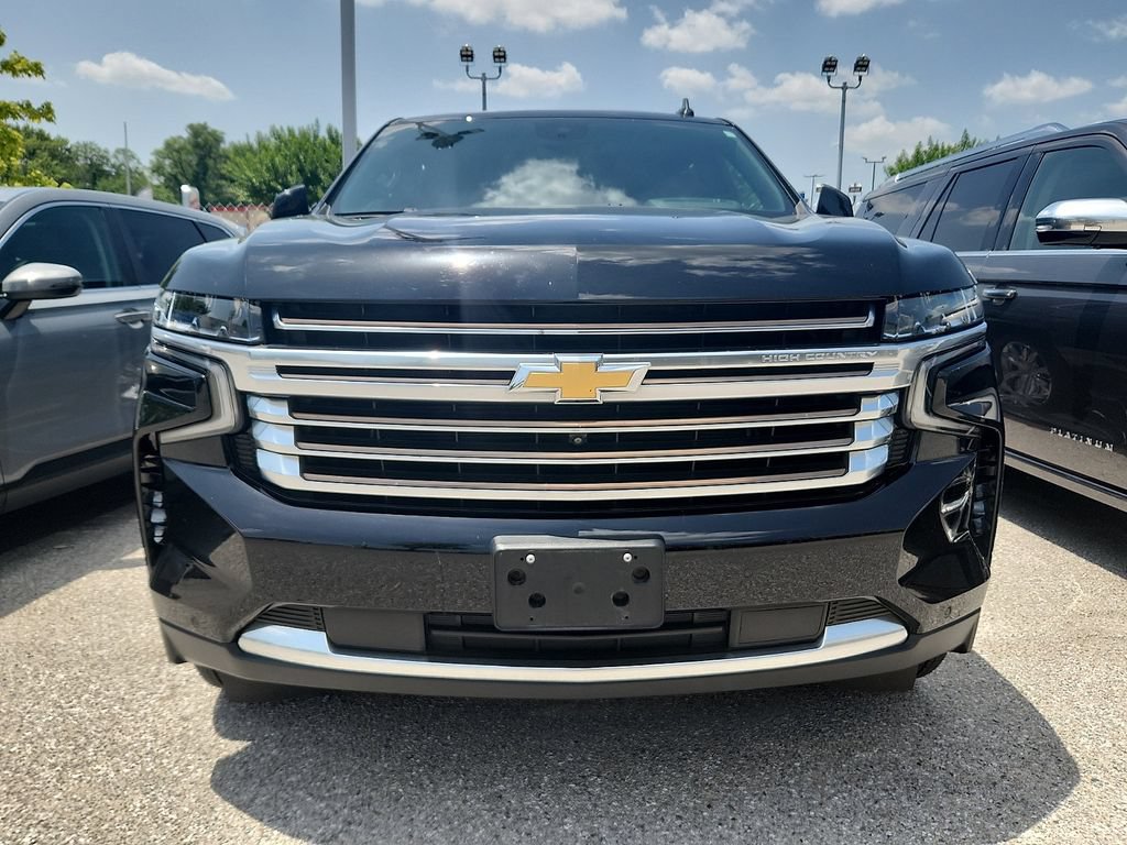Used 2023 Chevrolet Tahoe High Country AWD/4WD image 2
