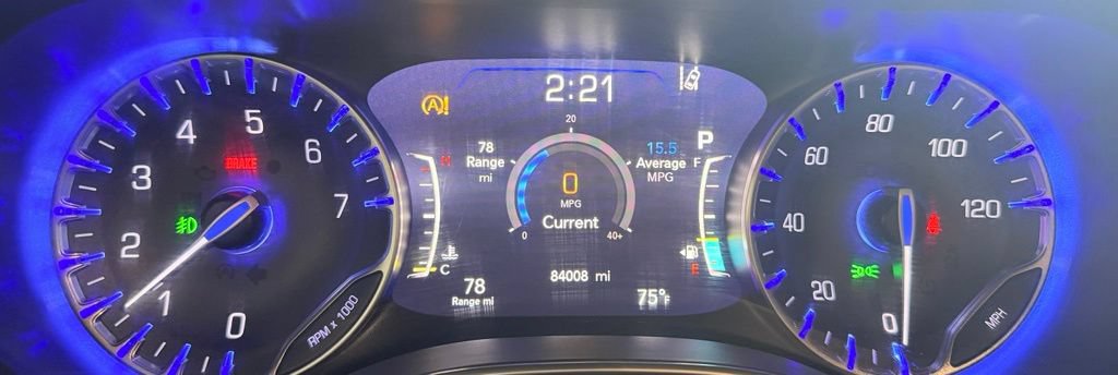 Used 2021 Chrysler Pacifica Limited w/ Uconnect Theater Family Group AWD/4WD image 14