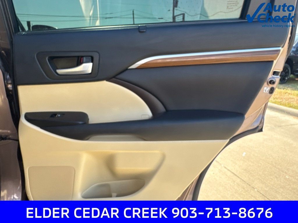 Used 2017 Toyota Highlander Limited FWD image 28