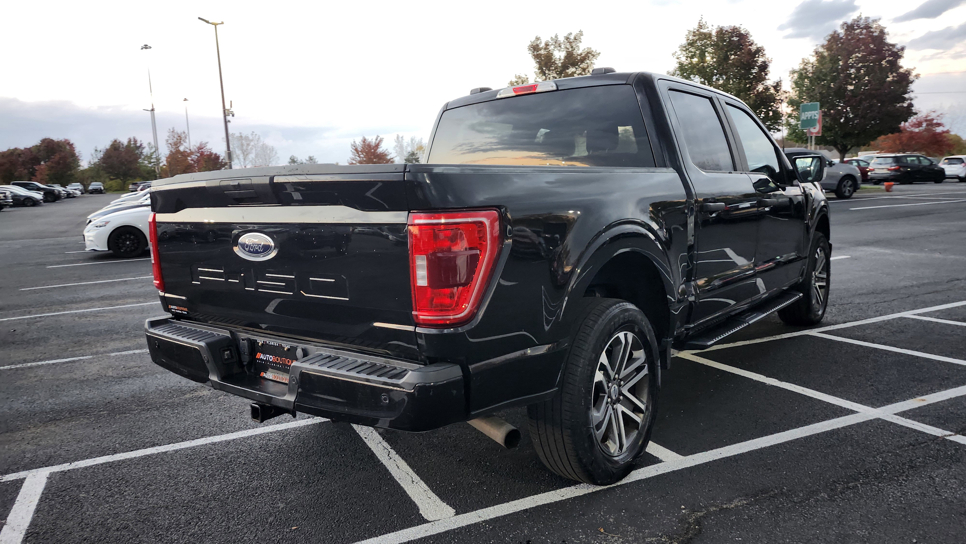 Used 2022 Ford F150 XL w/ STX Appearance Package image 12