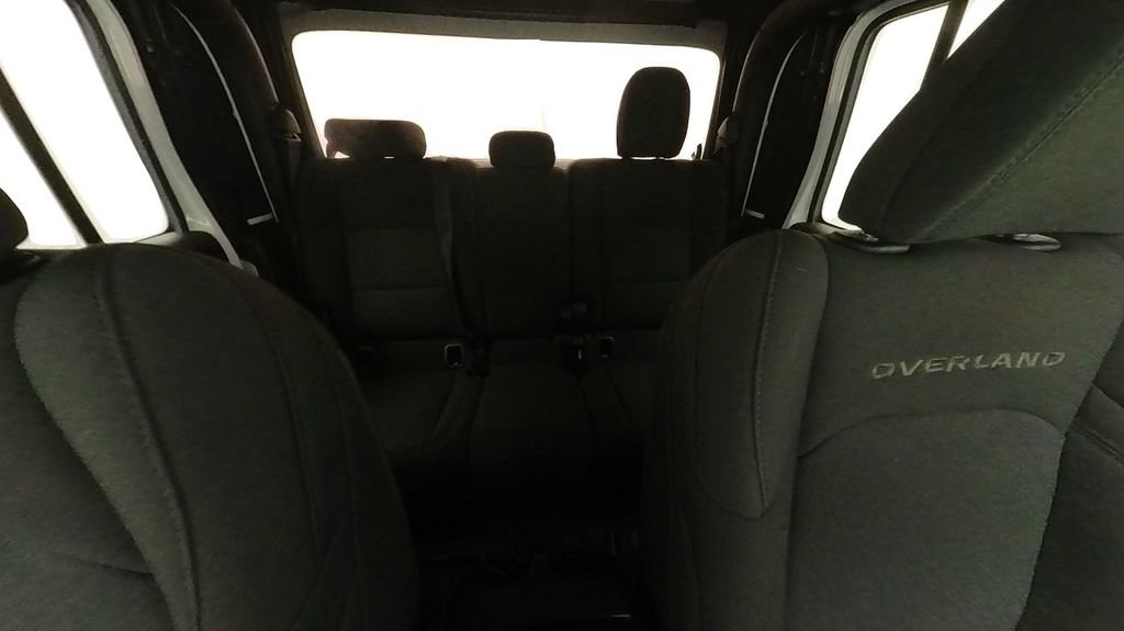 Used 2021 Jeep Gladiator Overland image 33