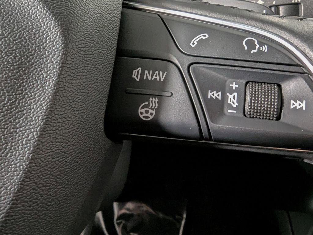 Used 2018 Audi Q5 Prestige w/ Prestige Package image 22