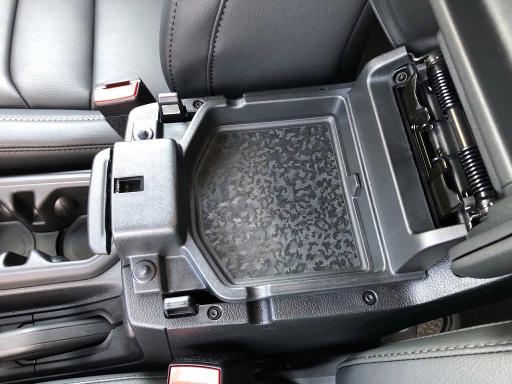 New 2025 Jeep Wrangler Sahara w/ Safety Group image 34