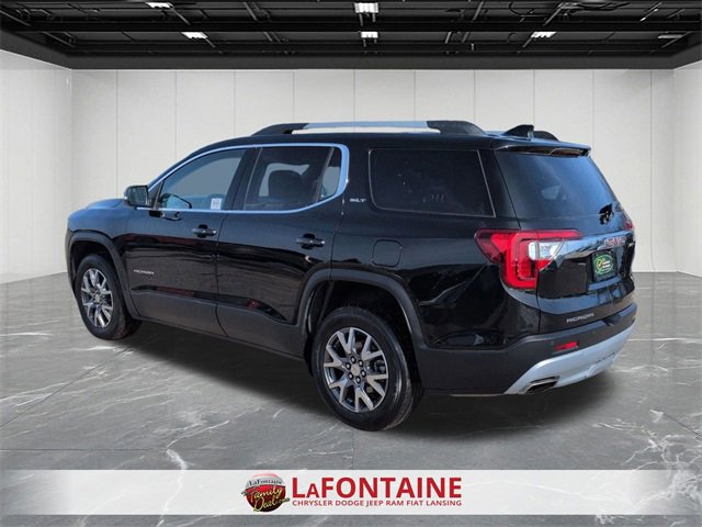 Used 2023 GMC Acadia SLT image 3