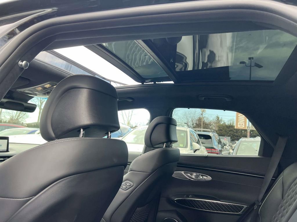 Used 2023 Genesis GV70 3.5T Sport w/ Sport Prestige Package image 13