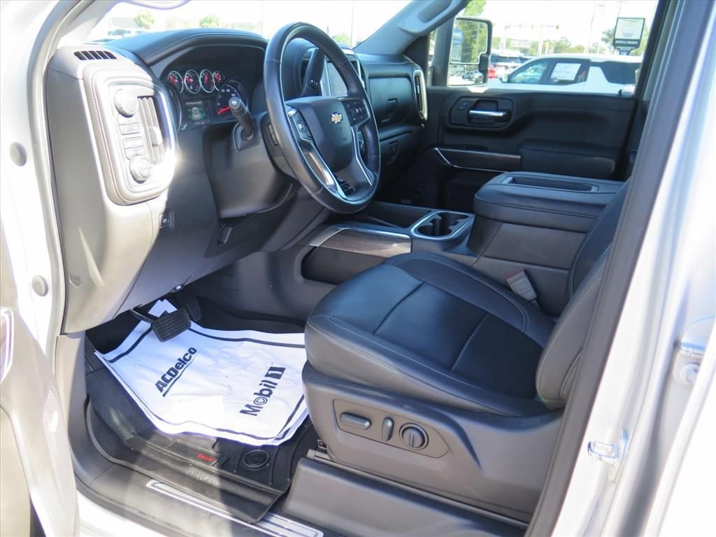 Used 2022 Chevrolet Silverado 2500 LTZ w/ LTZ Plus Package image 10