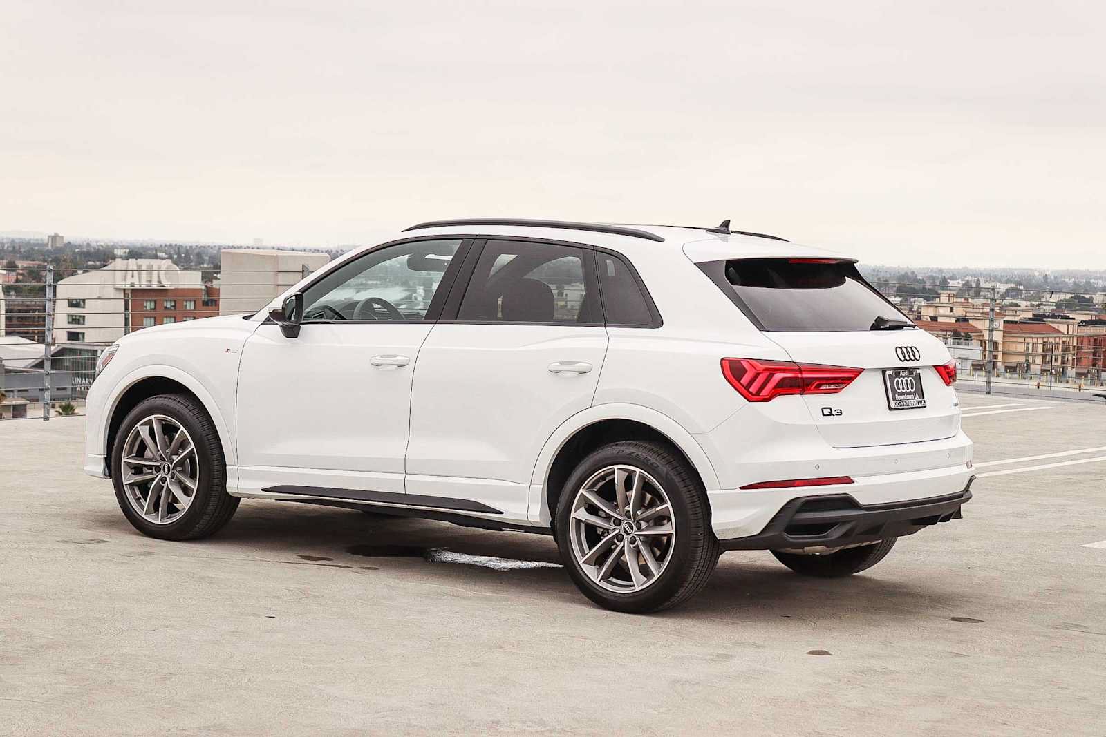 Used 2025 Audi Q3 2.0T Premium w/ Convenience Package AWD/4WD image 6