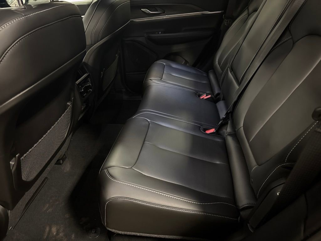 New 2025 Jeep Grand Cherokee Limited image 26