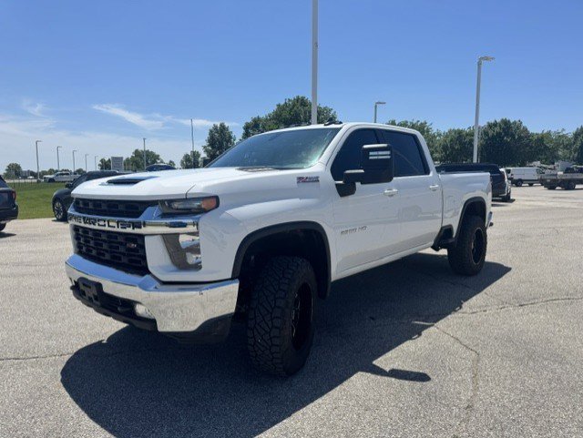 Used 2023 Chevrolet Silverado 2500 LT w/ Convenience Package AWD/4WD image 3