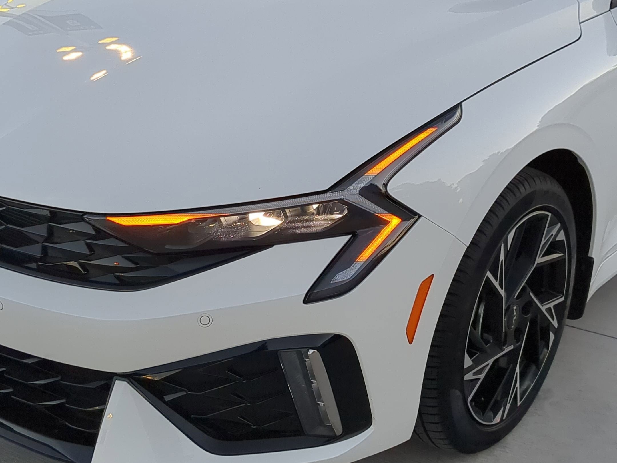 Certified 2025 Kia K5 GT-Line image 10