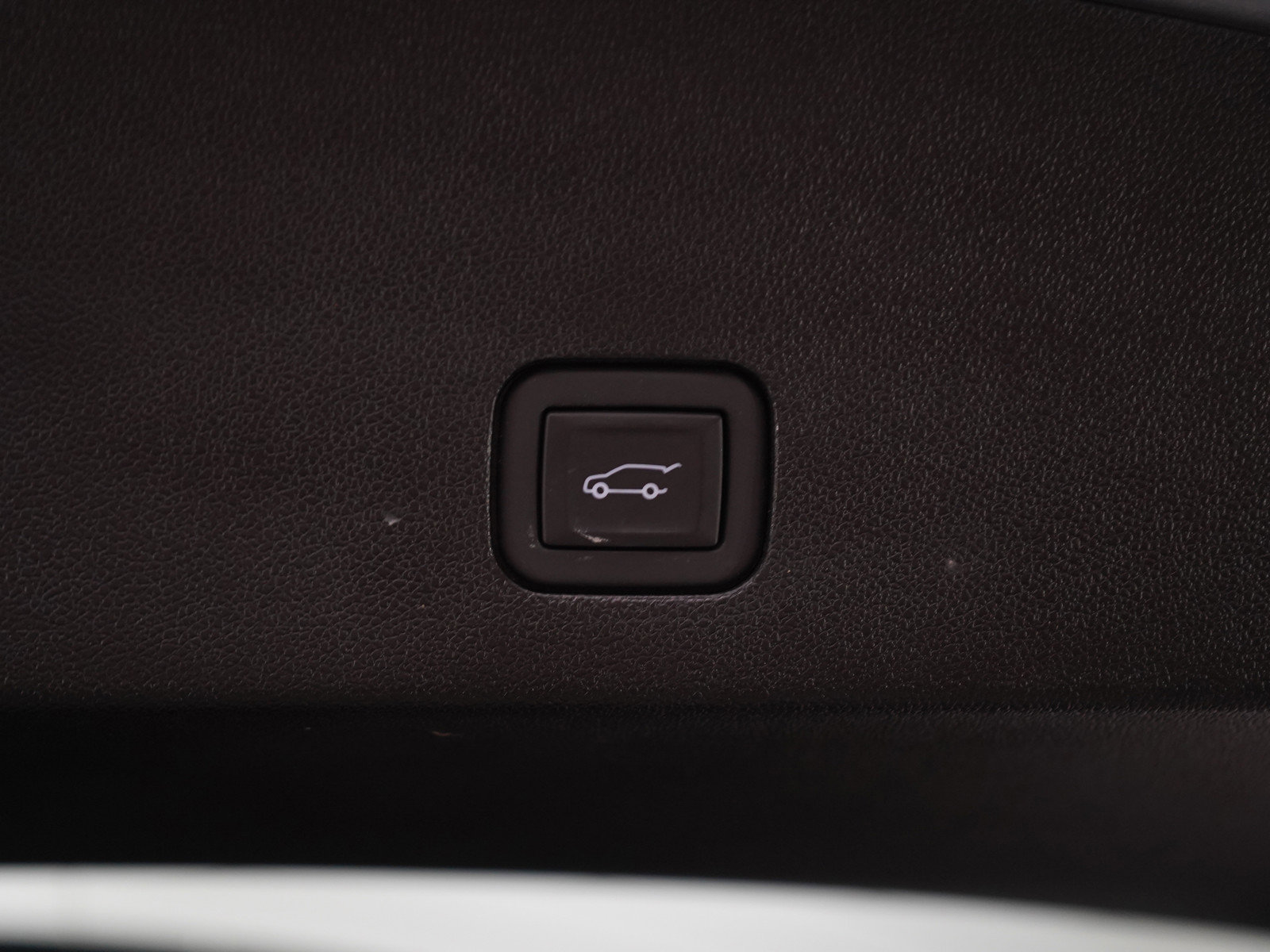 Used 2024 Cadillac XT6 Sport w/ Technology Package image 20