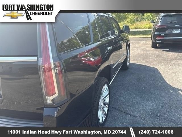 Certified 2017 Cadillac Escalade Platinum AWD/4WD image 5