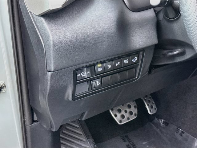 Used 2024 Toyota Sequoia SR5 w/ TRD Off-Road Package AWD/4WD image 10