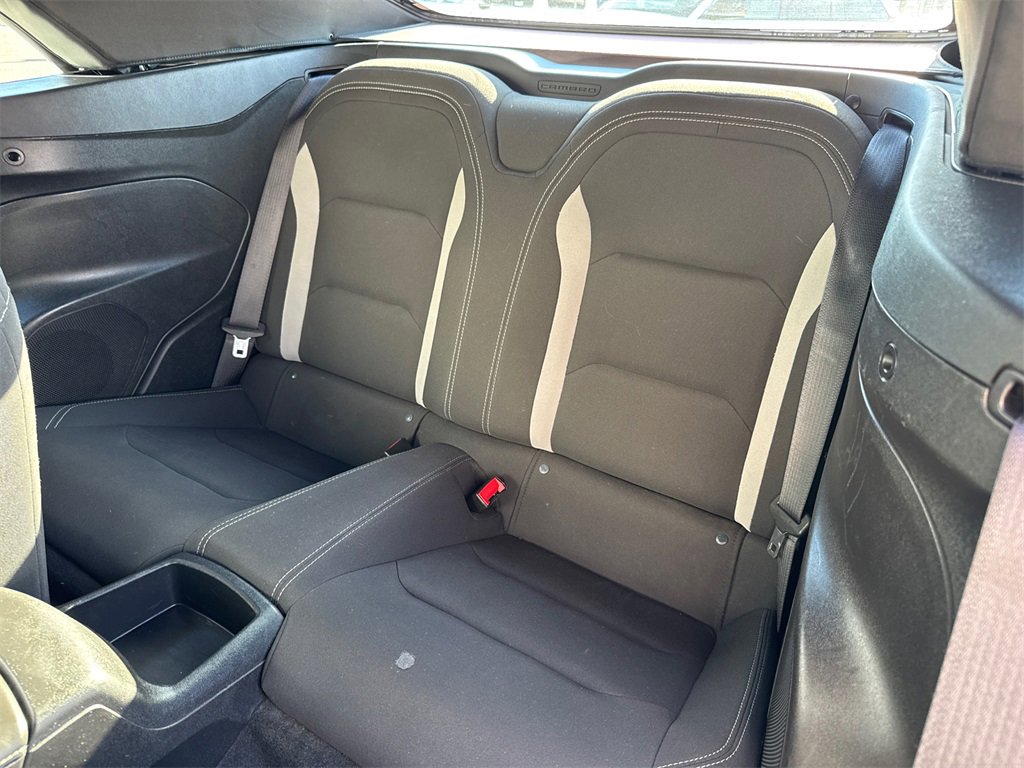 Used 2020 Chevrolet Camaro LT image 18