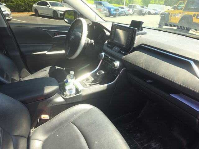 Used 2020 Toyota RAV4 XLE Premium AWD/4WD image 11