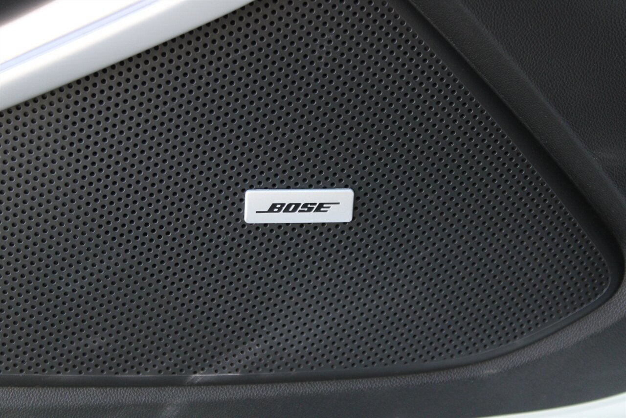 Used 2018 Chevrolet Camaro SS RWD image 22