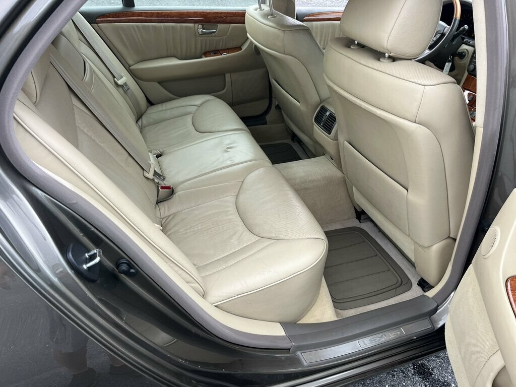 Used 2006 Lexus LS 430 RWD image 31