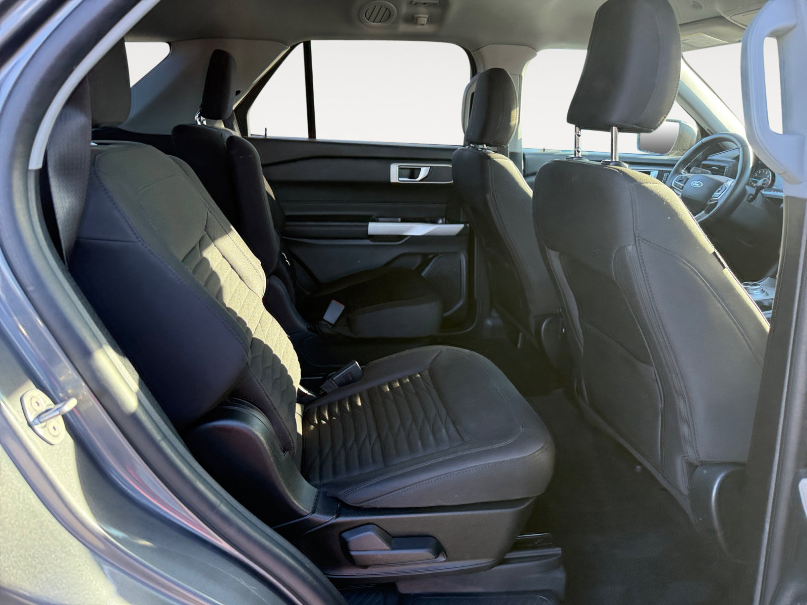 Used 2021 Ford Explorer XLT image 18