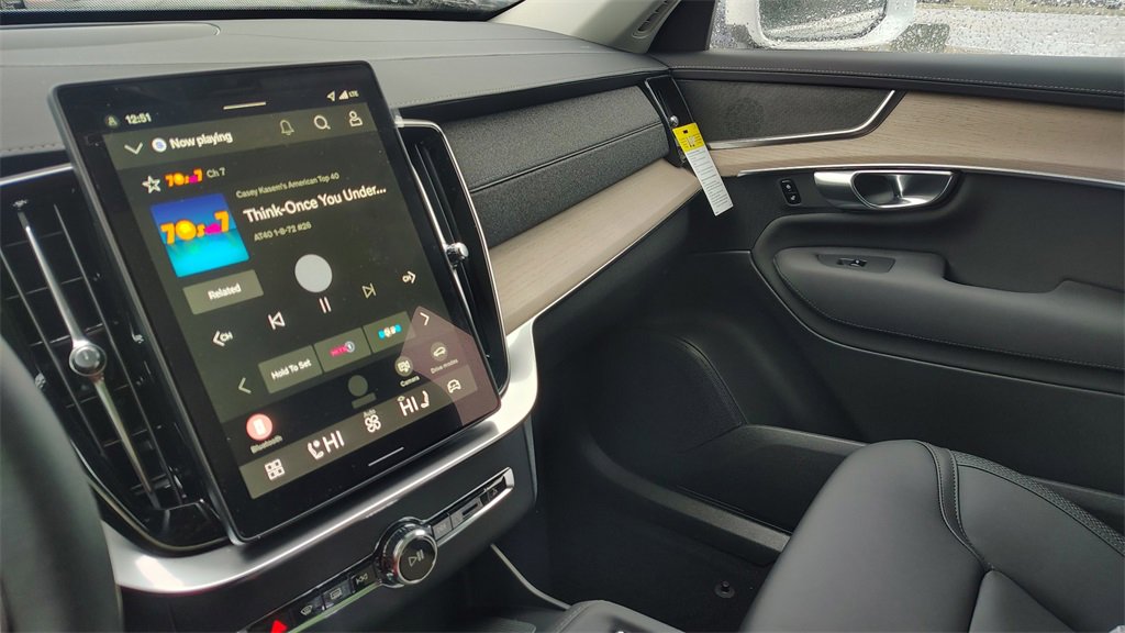 New 2026 Volvo XC90 B5 Plus image 23