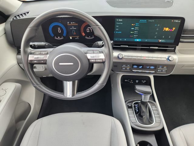 Used 2025 Hyundai Kona SEL image 27