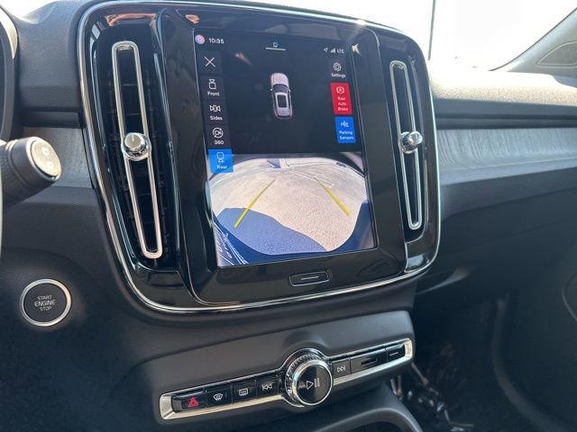 Certified 2023 Volvo XC40 B5 Ultimate w/ Climate Package image 23