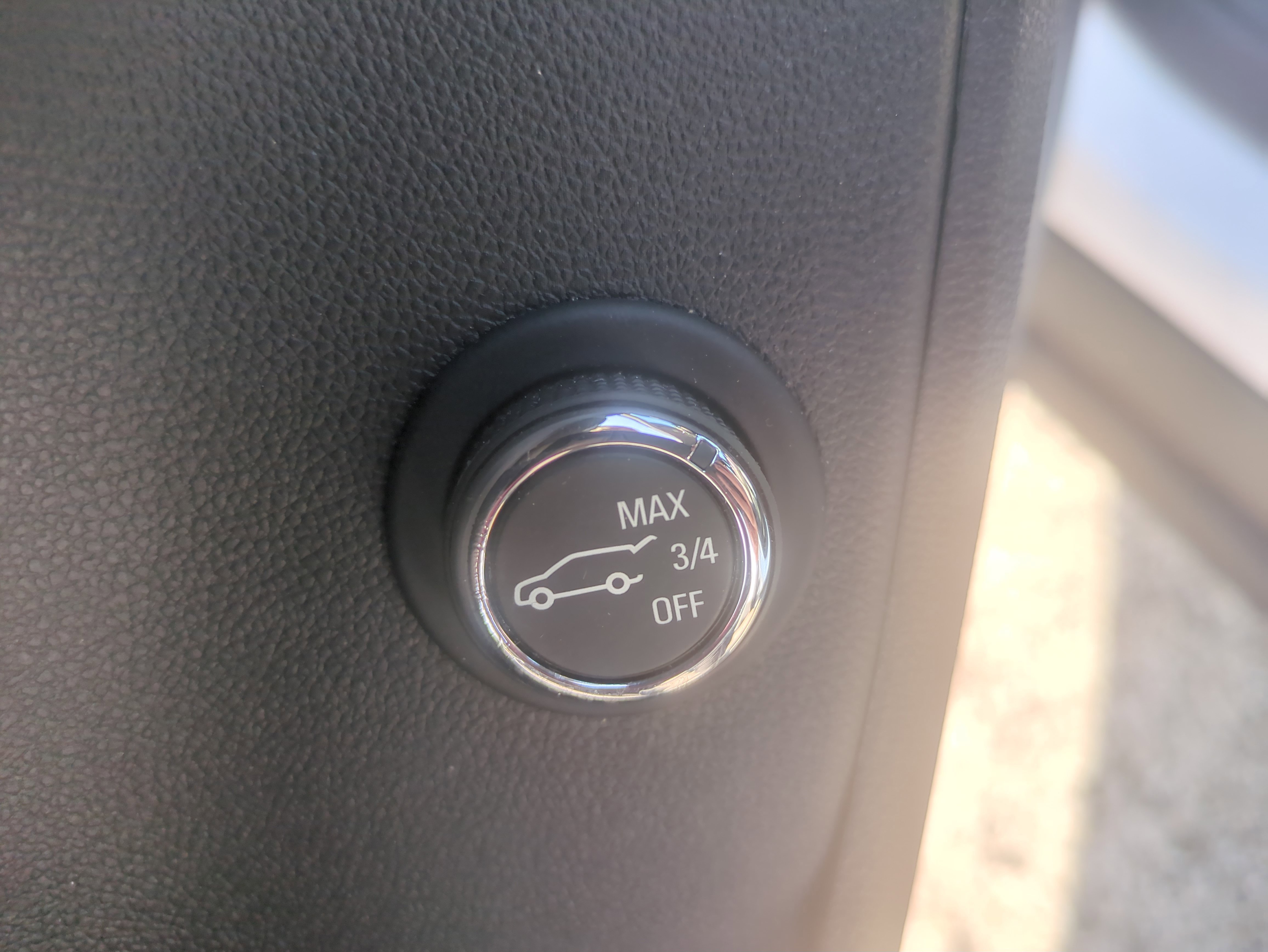 Used 2024 Chevrolet Blazer LT w/ Convenience Package image 9