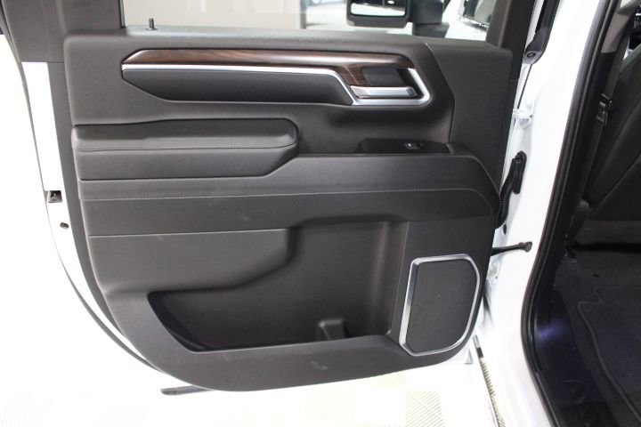 Used 2024 GMC Sierra 2500 SLT w/ SLT Convenience Package image 21