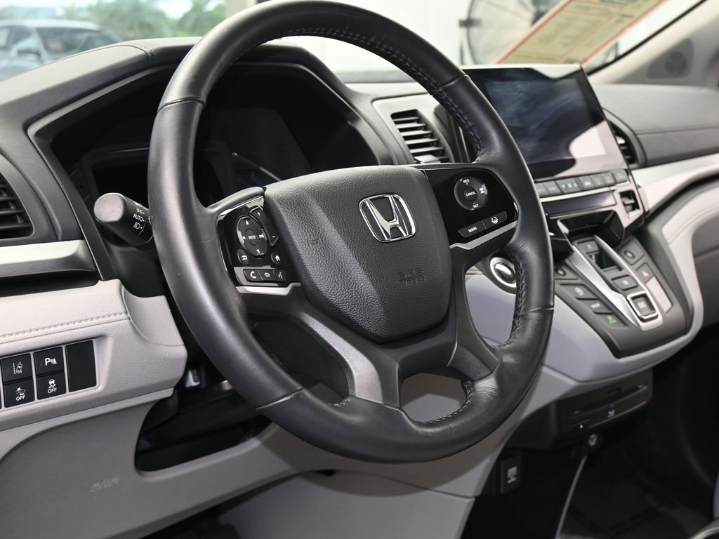 Used 2020 Honda Odyssey Touring image 16