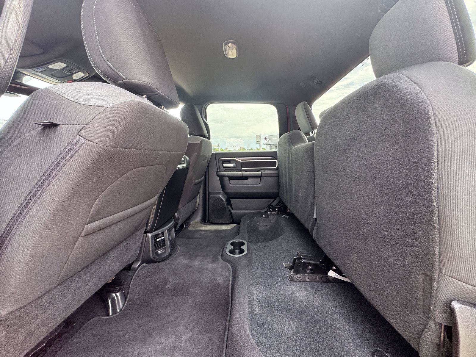 Used 2024 RAM 2500 Big Horn AWD/4WD image 35