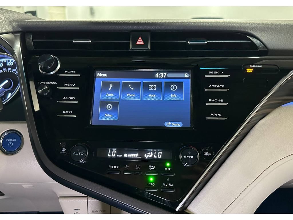 Used 2018 Toyota Camry XLE FWD image 29