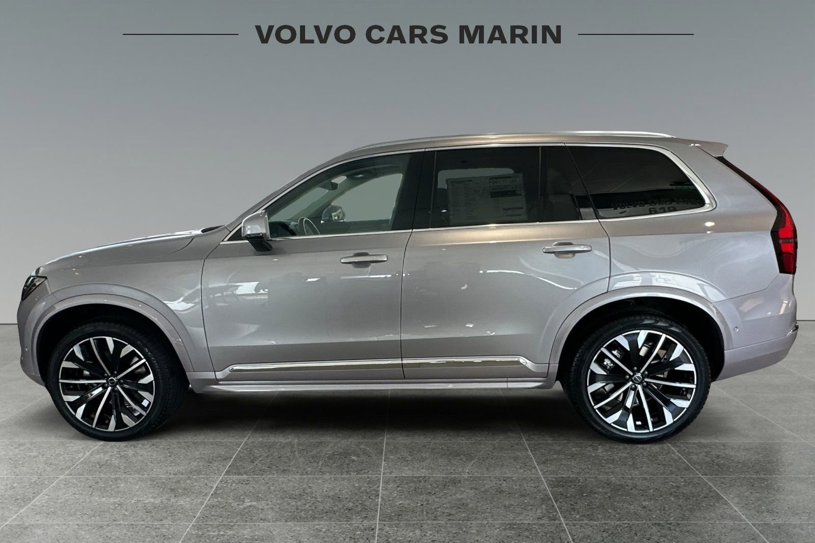 New 2026 Volvo XC90 B5 Plus w/ Protection Package Premier image 5
