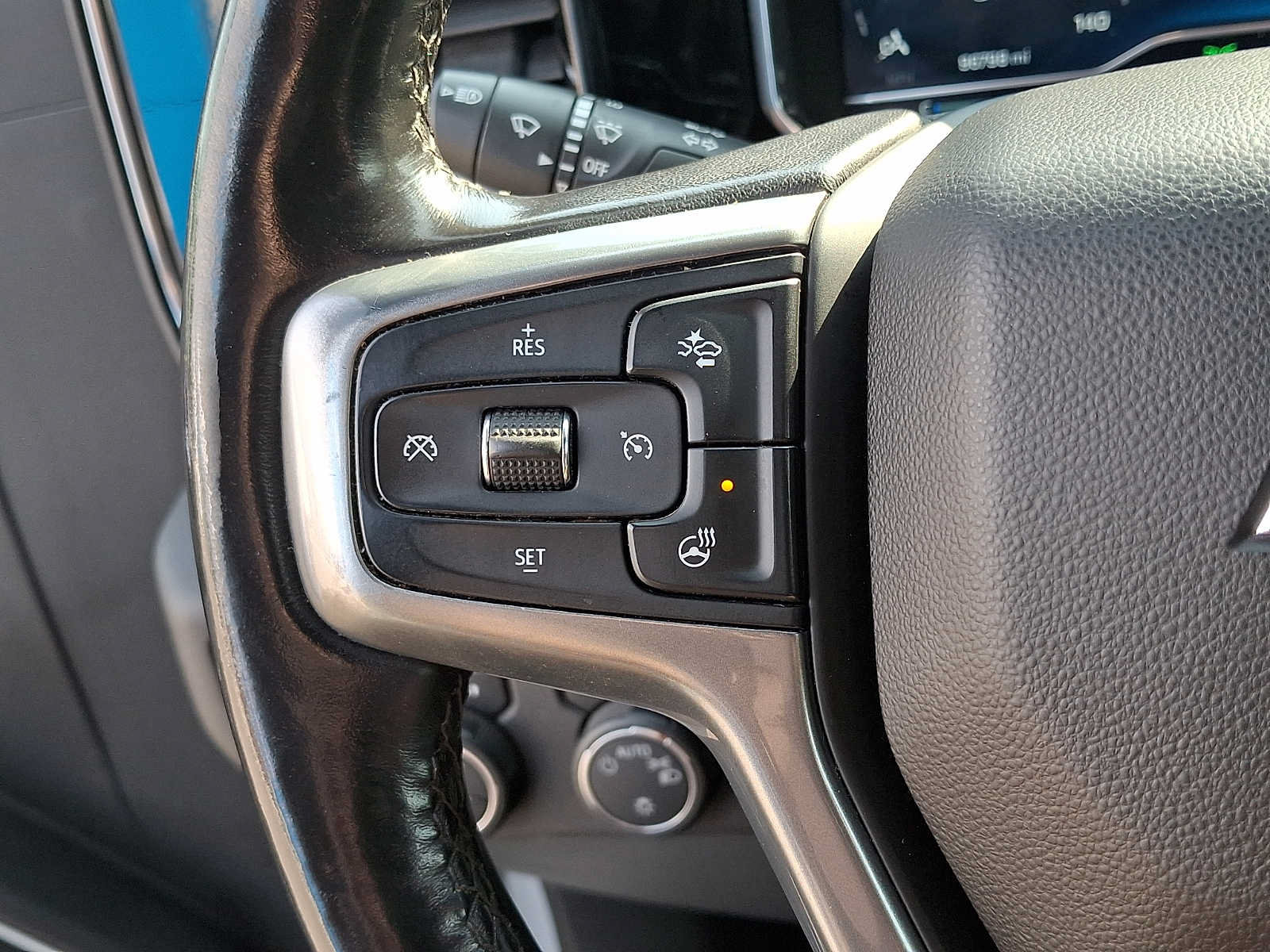Certified 2022 Chevrolet Silverado 1500 LT w/ Safety Package AWD/4WD image 21