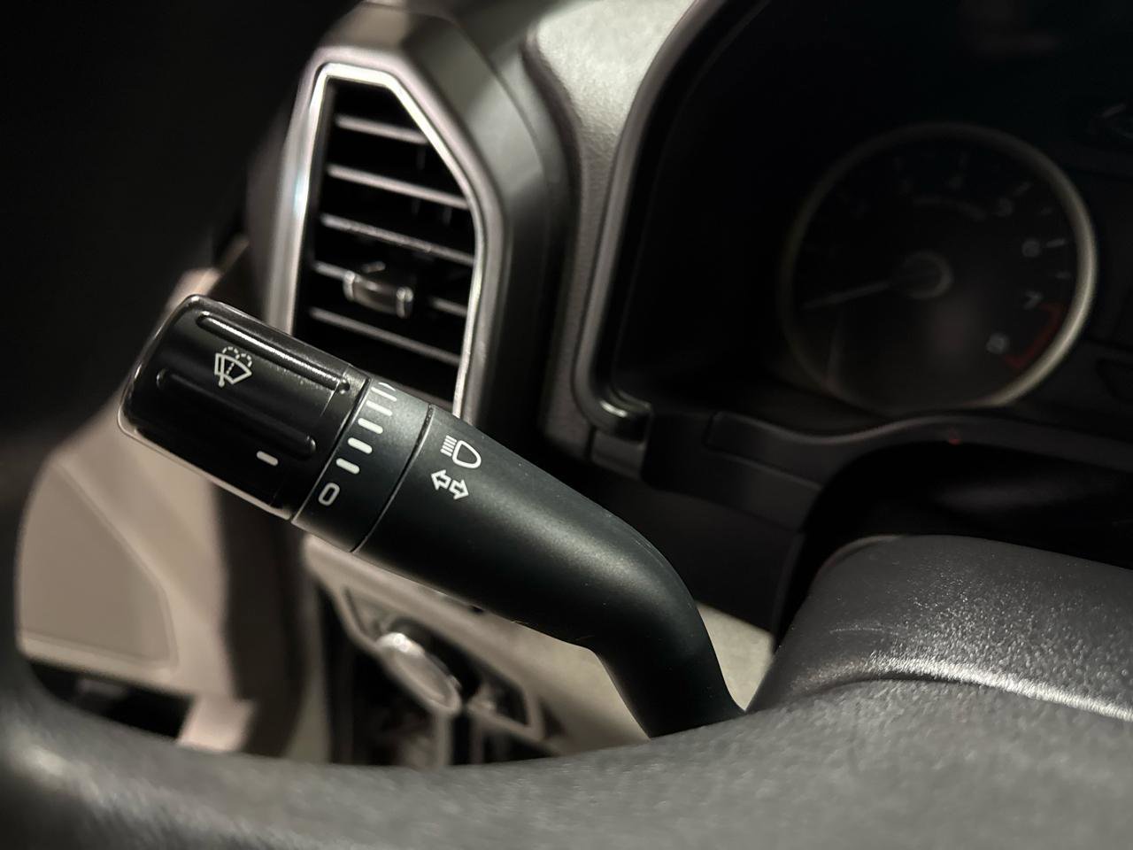 Used 2018 Ford F150 XLT image 13