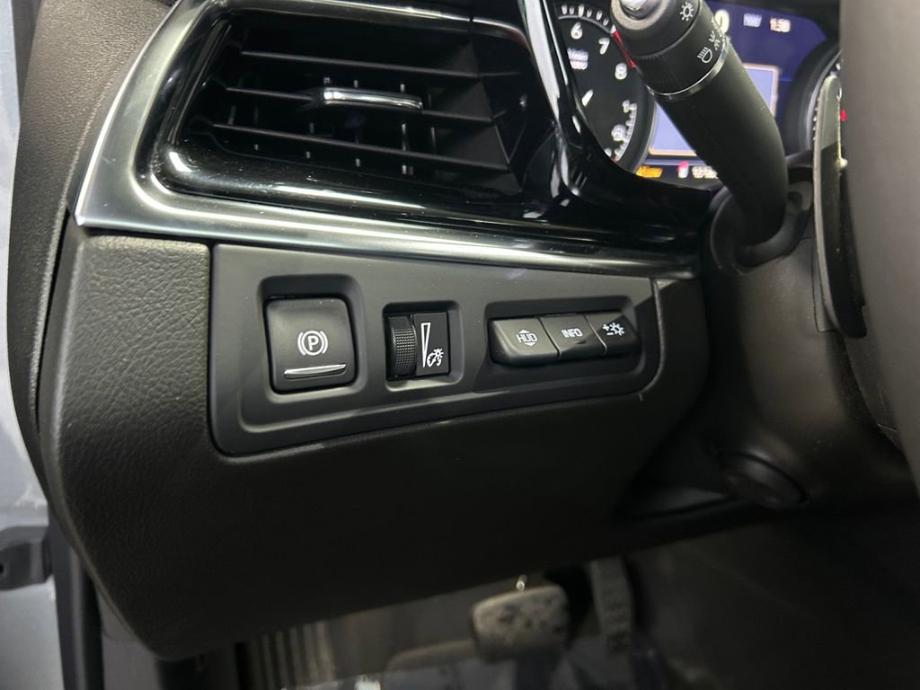 Used 2024 Cadillac XT6 Premium Luxury w/ Technology Package image 22