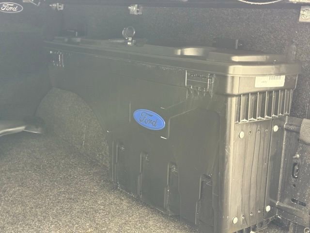 Used 2019 Ford F150 Platinum w/ Equipment Group 701A Luxury image 5