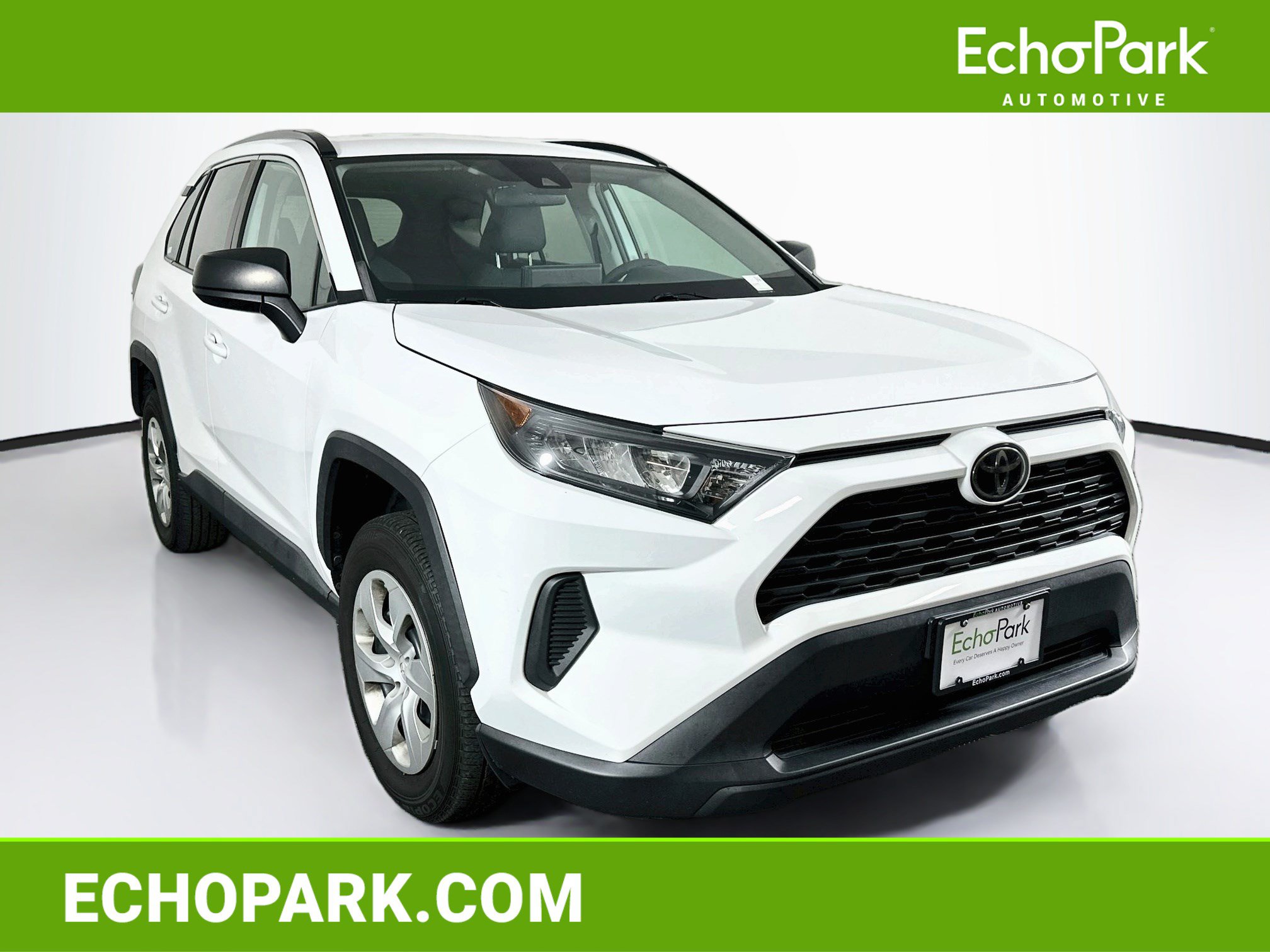 Used 2021 Toyota RAV4 LE FWD image 1