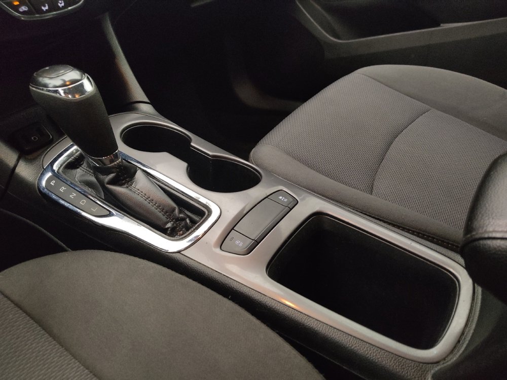 Used 2019 Chevrolet Cruze LS FWD image 26