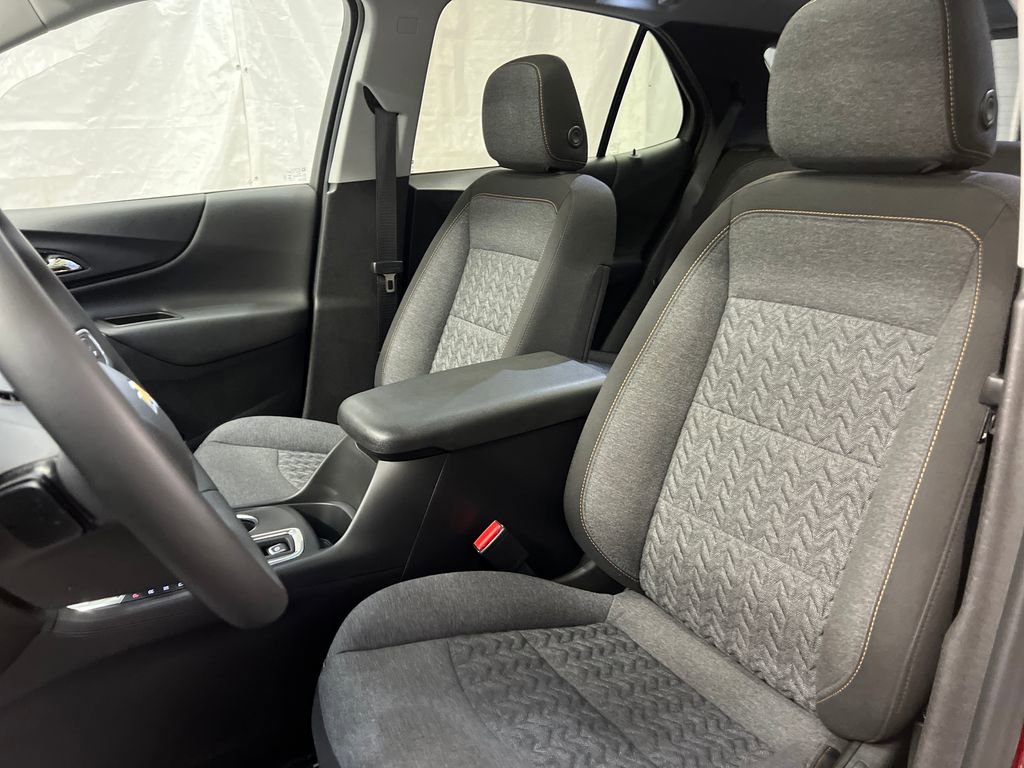 Used 2023 Chevrolet Equinox LT image 17