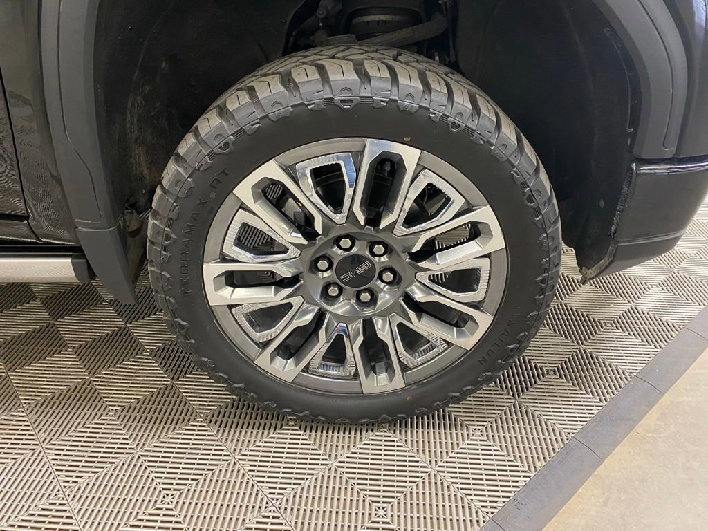 Used 2023 GMC Sierra 1500 Denali Ultimate image 2