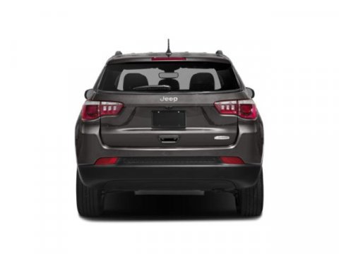 Used 2018 Jeep Compass Latitude w/ Popular Equipment Group FWD image 8