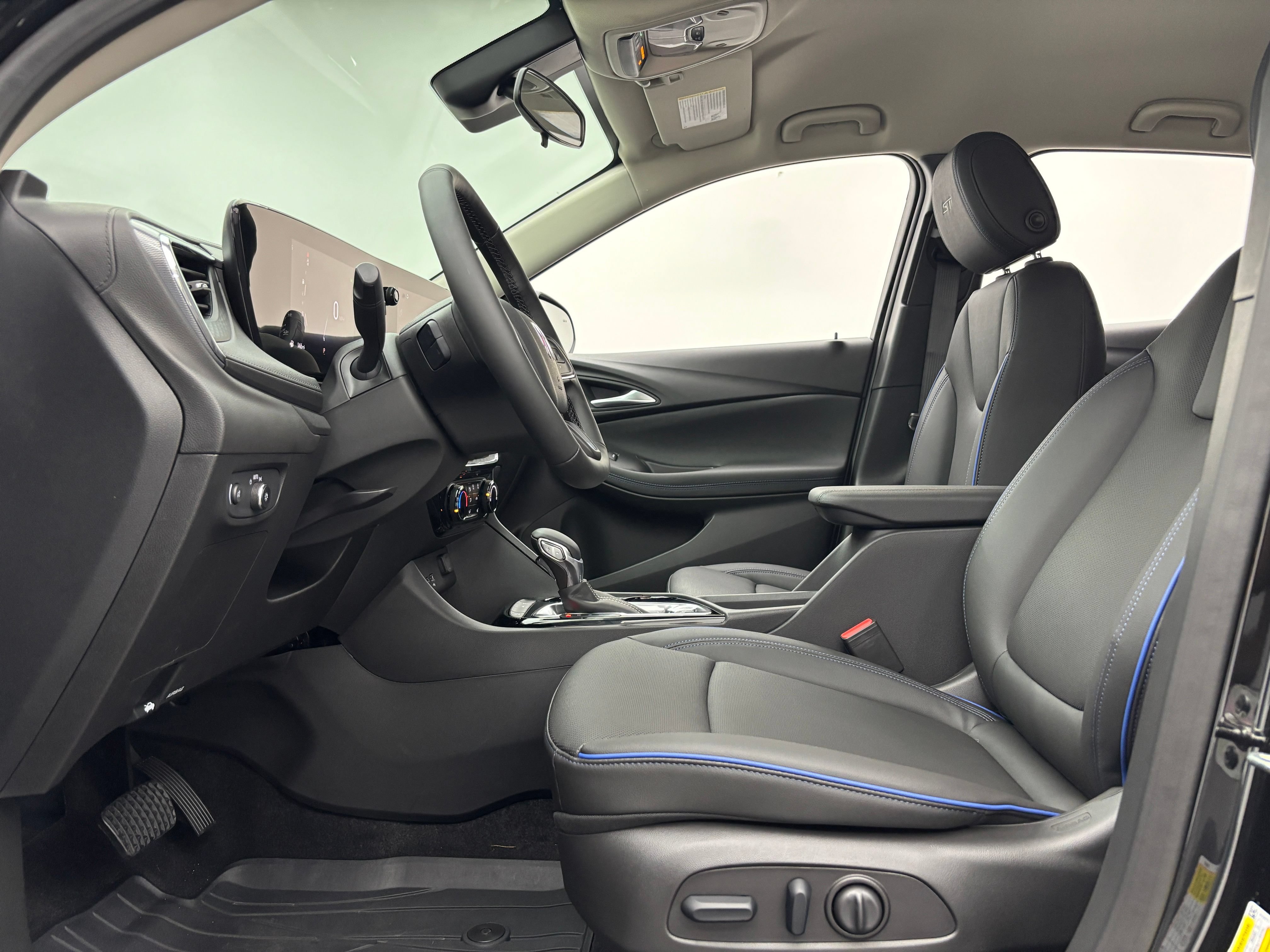 New 2026 Buick Encore GX Sport Touring w/ Advanced Technology Package FWD image 15