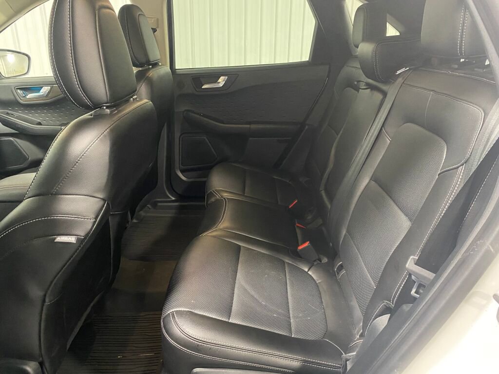 Used 2020 Ford Escape Titanium image 6