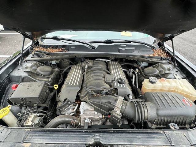 Used 2016 Dodge Challenger R/T Scat Pack w/ Leather Interior Group RWD image 17